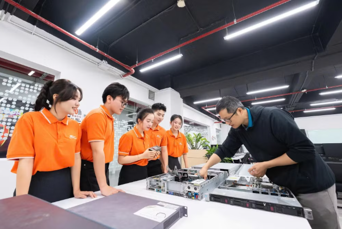 Cơ sở giáo dục nghề nghiệp đặc thù: Phải có trên 50% quy mô người học chính quy thuộc ngành, nghề đặc thù